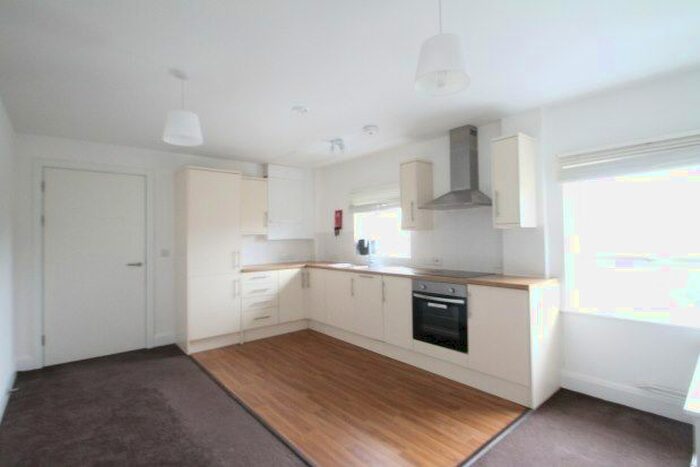 1 Bedroom Flat To Rent In Warham Road, South Croydon, CR2