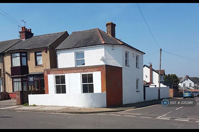 4 Bedroom Detached House To Rent In Kitchener Avenue, Kent, DA12