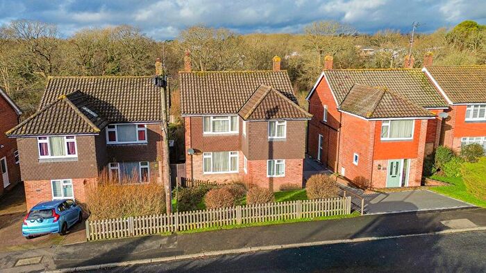 3 Bedroom Detached House For Sale In Sunnywood Drive, Haywards Heath, RH16