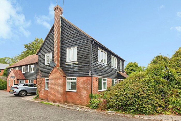 2 Bedroom Maisonette For Sale In Riverside Close, Bridge, Canterbury, Kent, CT4