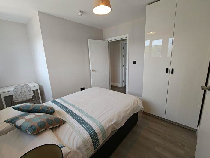 2 Bedroom Apartment To Rent In Shoreditch, London, EC2A