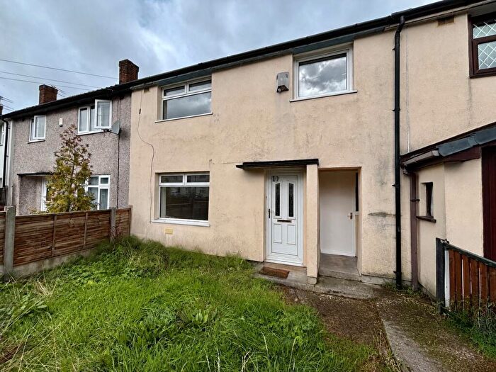 3 Bedroom Terraced House For Sale In Meadowbank Close, Oldham, OL4