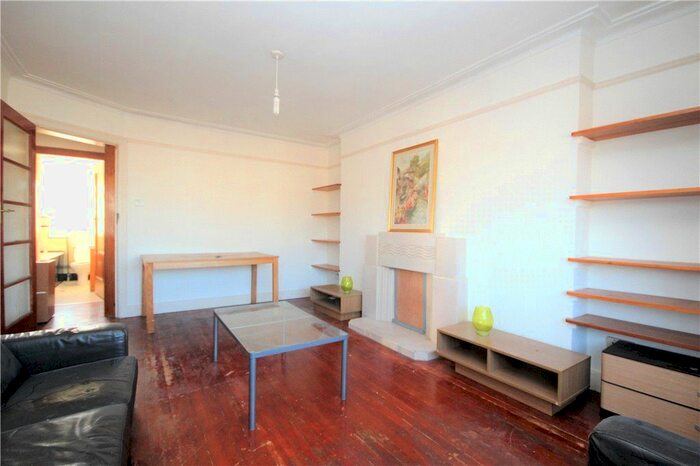 2 Bedroom Flat To Rent In Streatham High Road, Streatham SW16
