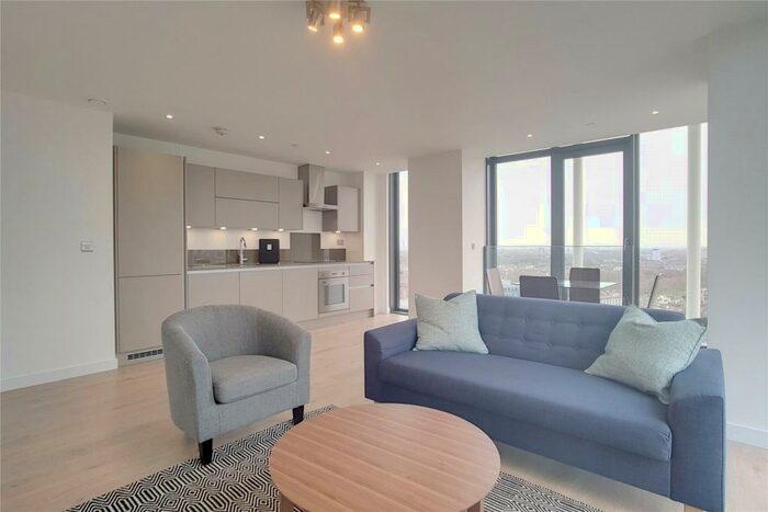 2 Bedroom Flat To Rent In Stratosphere Tower, London, E15