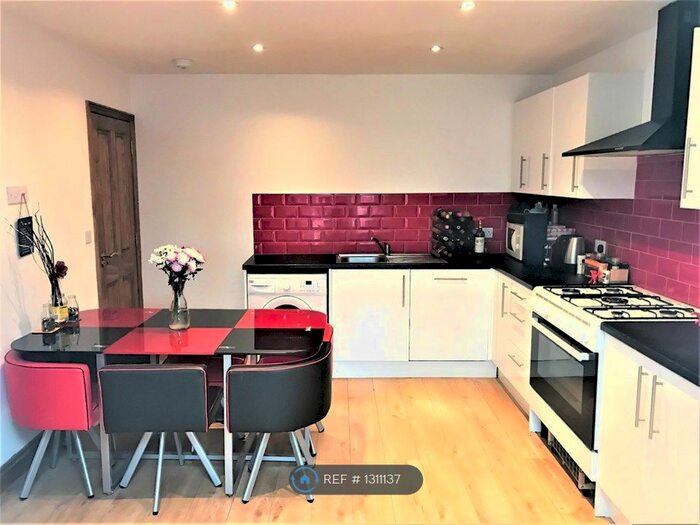 8 Bedroom Terraced House To Rent In Muller Road, Horfield, Bristol BS7