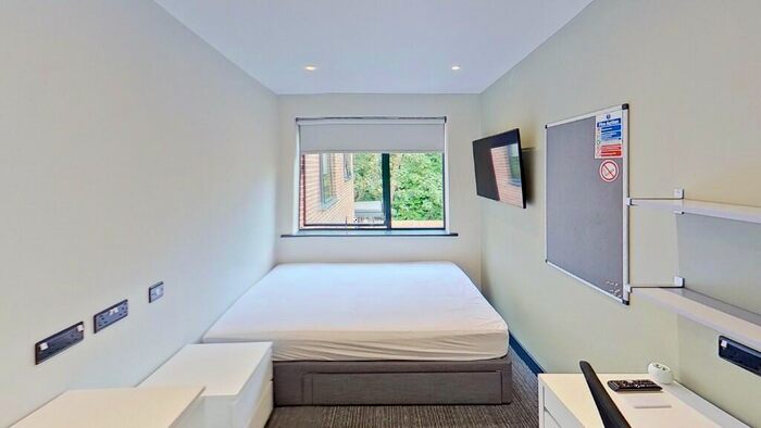 1 Bedroom Private Hall To Rent In Flat, Sar Court, Woodland Way, Canterbury, Kent, CT2