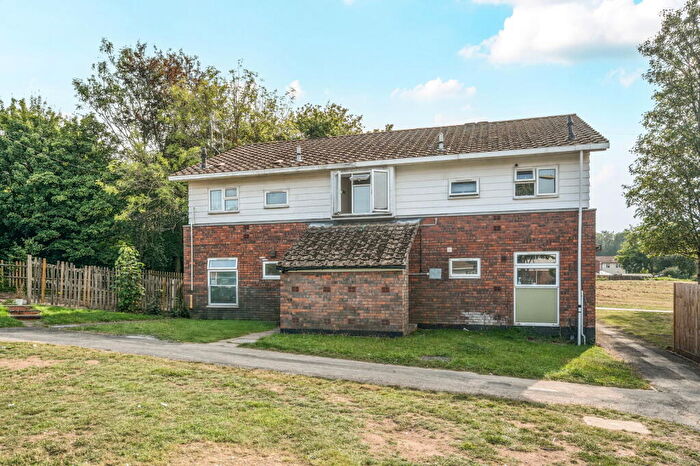 1 Bedroom Flat For Sale In Bach Close, Basingstoke, RG22