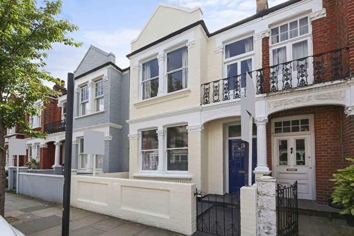 4 Bedroom Detached House To Rent In Gowan Avenue, London, SW6