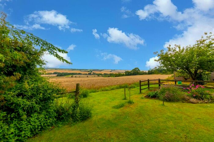 2 Bedroom Character Property For Sale In Main Street, Ridlington, Rutland, LE15