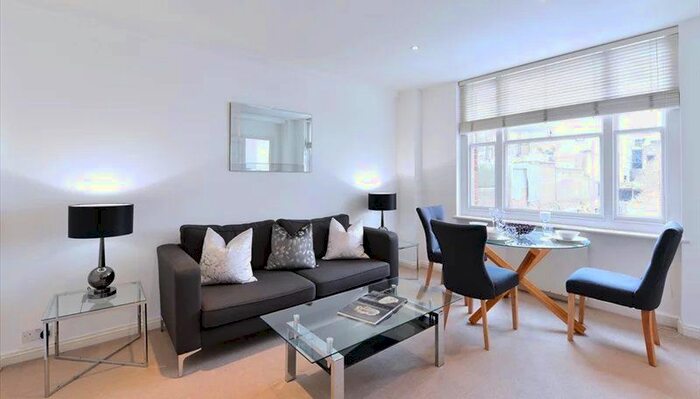 1 Bedroom Flat To Rent In Hill Street, London, W1J