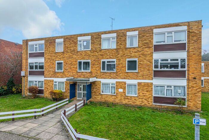 2 Bedroom Flat To Rent In Granville Road, Sidcup DA14