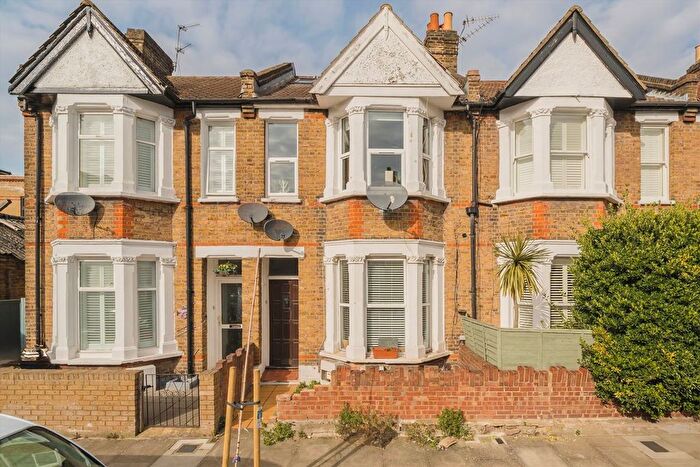 1 Bedroom Flat To Rent In Jessamine Road, Hanwell, W7