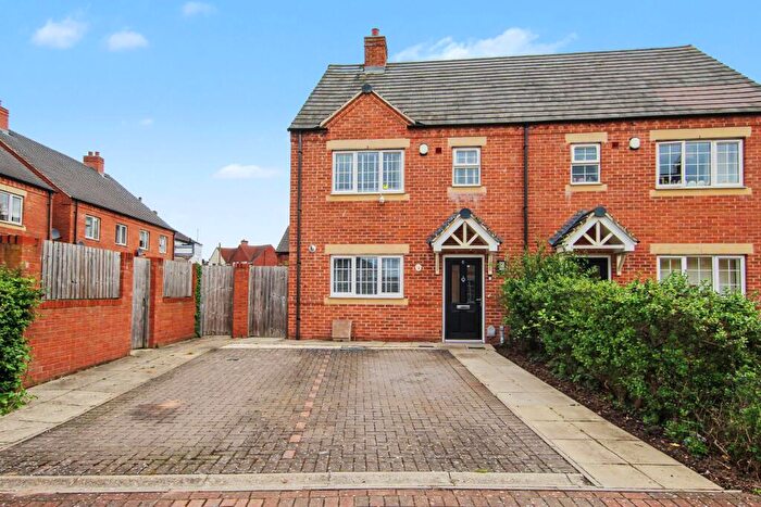 3 Bedroom Semi Detached House For Sale In Laud Close, Moira, DE12