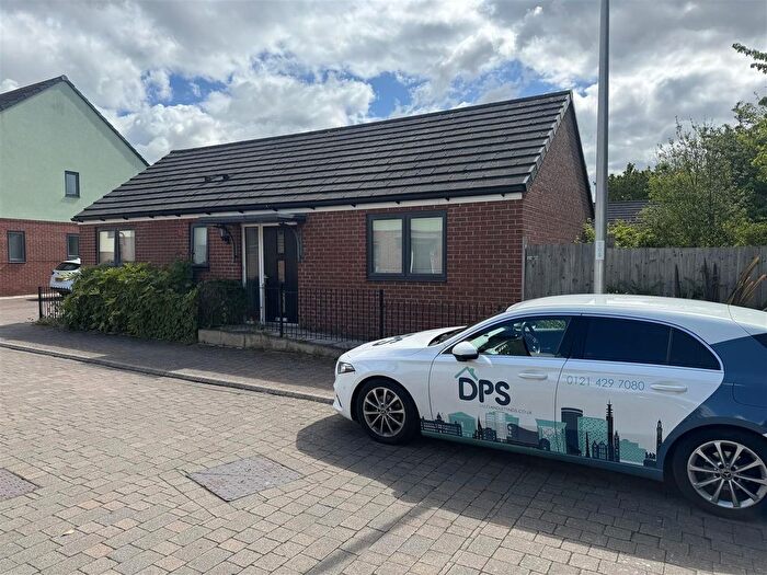 2 Bedroom Detached House To Rent In Leopard Lane, West Bromwich, B70