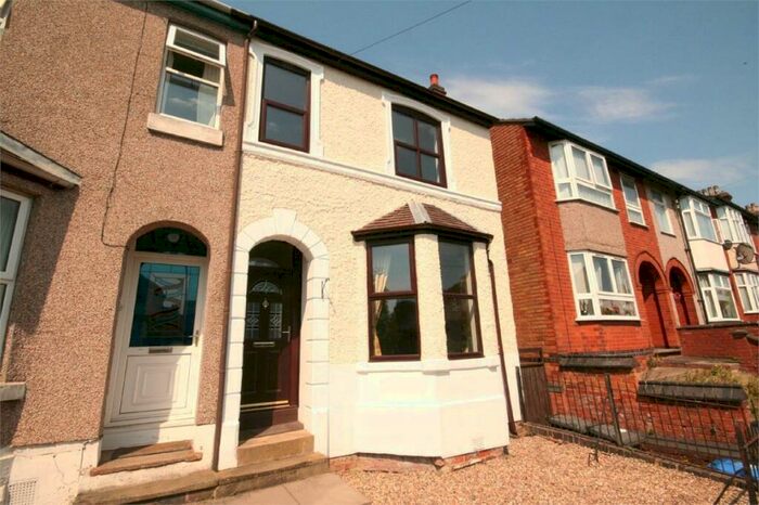2 Bedroom Terraced House To Rent In Lawford Road, Rugby, Warwickshire, CV21