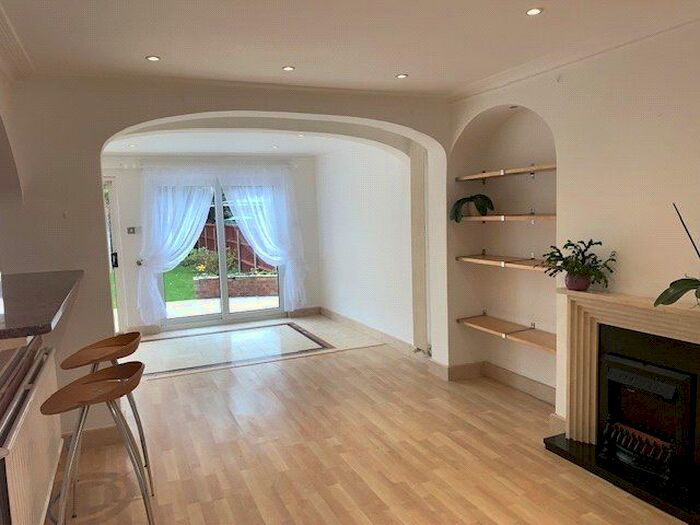 3 Bedroom End Of Terrace House To Rent In Rydal Crescent, Perivale UB6