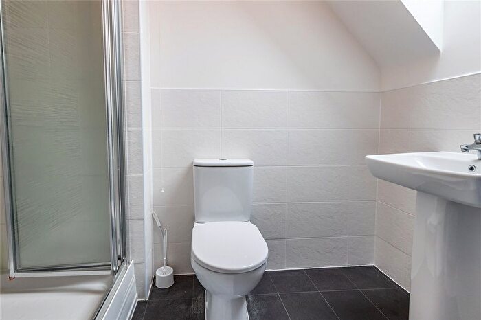 3 Bedroom End Of Terrace House For Sale In Ketley Park Road, Ketley, Telford, Shropshire, TF1