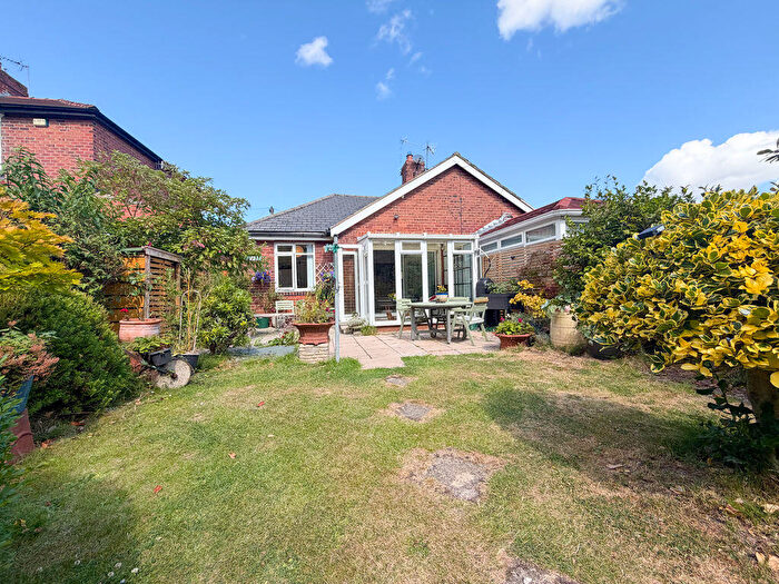 2 Bedroom Semi-Detached Bungalow For Sale In Naylor Avenue, Winlaton Mill, NE21