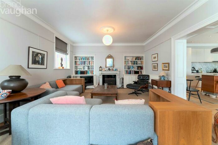3 Bedroom End Of Terrace House To Rent In Eastern Place, Brighton, East Sussex, BN2