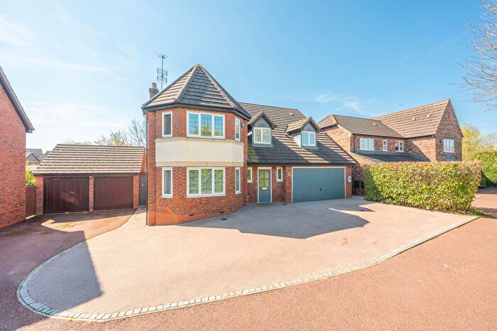 5 Bedroom Detached House For Sale In Darlow Drive, Stratford-Upon-Avon, CV37