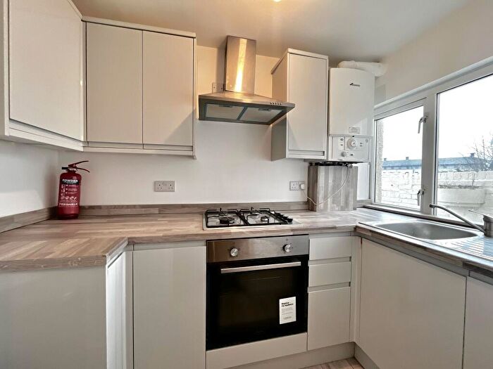 1 Bedroom Flat To Rent In Admiralty Street, Keyham, Plymouth, PL2