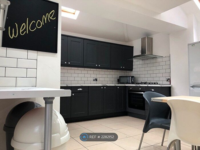 7 Bedroom Terraced House To Rent In Kenmare Road, Liverpool, L15