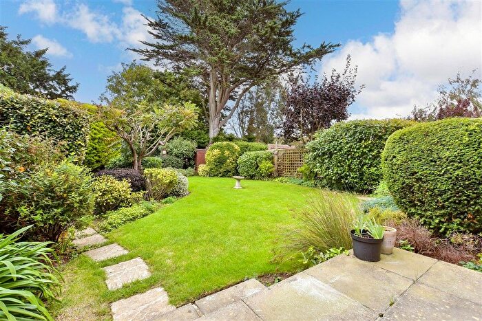 3 Bedroom Detached House For Sale In Queens Avenue, Birchington, Kent, CT7