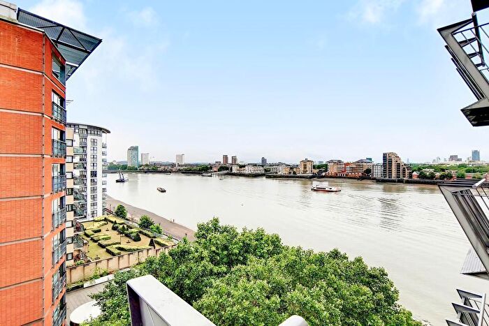 2 Bedroom Flat For Sale In Naxos Building, Hutchings Street, Canary Wharf, London, E14