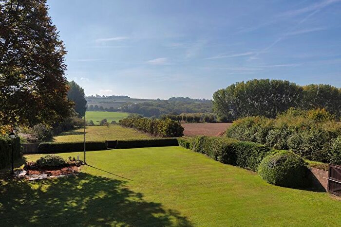 5 Bedroom Detached House For Sale In Tonbridge Road, Teston, ME18