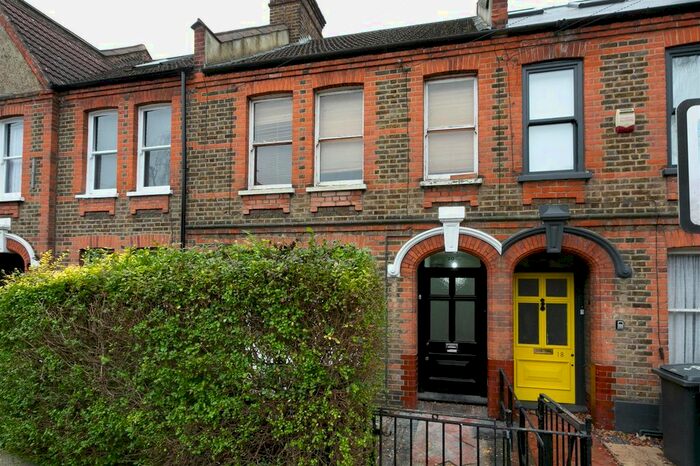 1 Bedroom Flat To Rent In Courtenay Road, London, E17