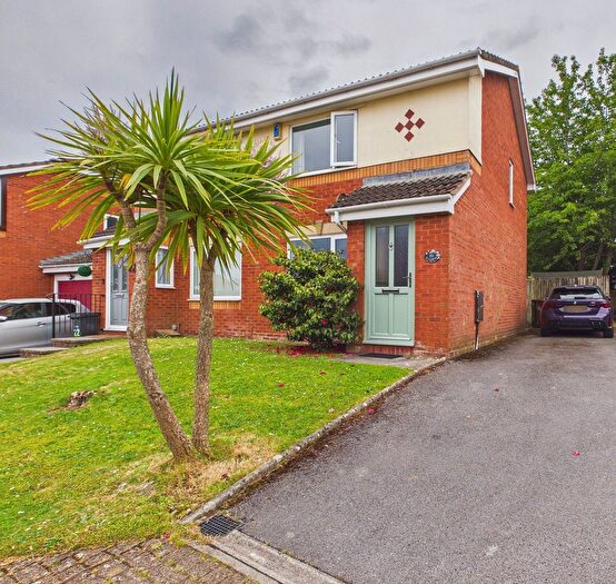 2 Bedroom Semi Detached House For Sale In Trentham Close, Paignton, TQ3