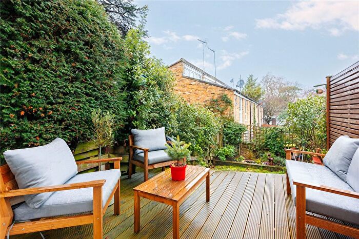 2 Bedroom Terraced House For Sale In North Lodge Close, London, SW15