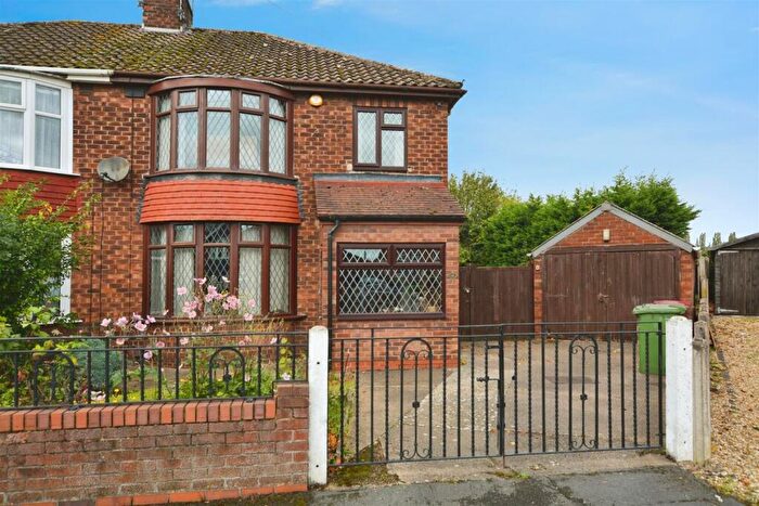 3 Bedroom Semi-Detached House For Sale In Marmion Road, Scunthorpe, DN16