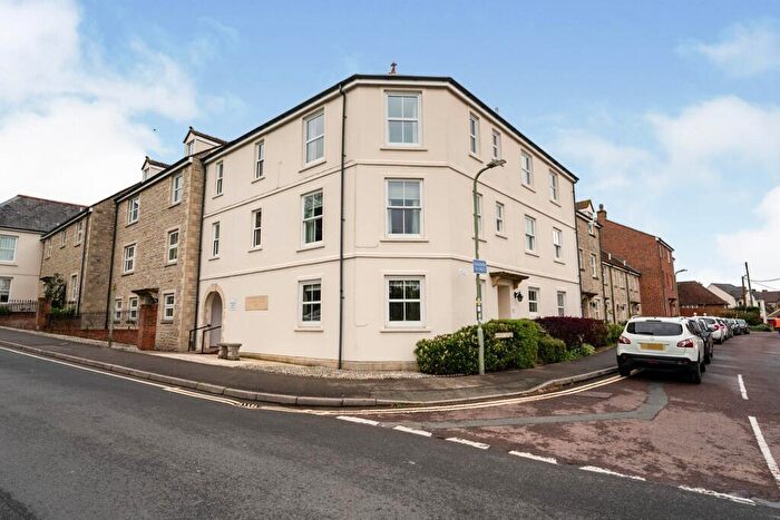 2 Bedroom Flat To Rent In Church Street, Faringdon, Oxfordshire, SN7