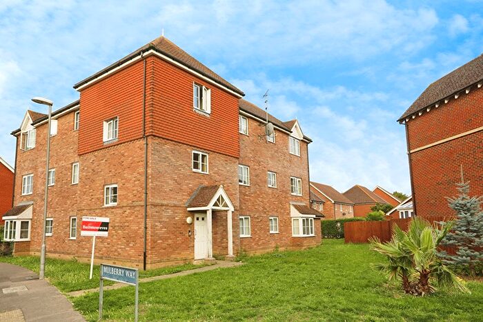 2 Bedroom Flat For Sale In Mulberry Way, Sittingbourne, Kent, ME10