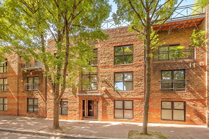 1 Bedroom Flat To Rent In Onega Gate, Surrey Quays, SE16