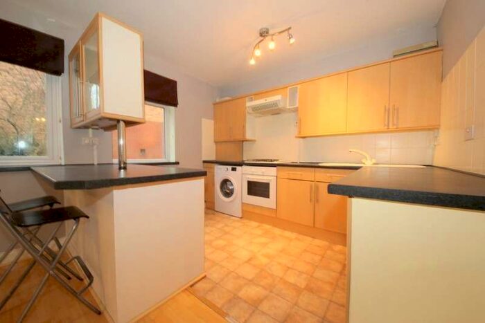 1 Bedroom Flat To Rent In 8 Bycullah Road, Enfield EN2
