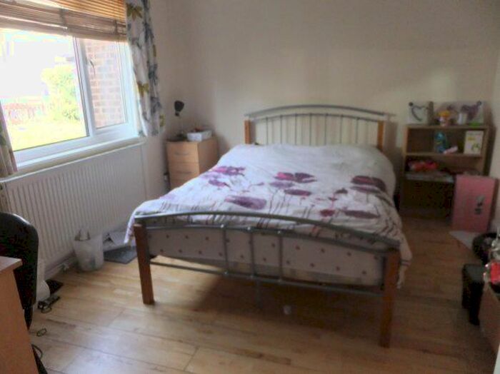 4 Bedroom Terraced House To Rent In Mount Road, Chatham, Medway, ME4