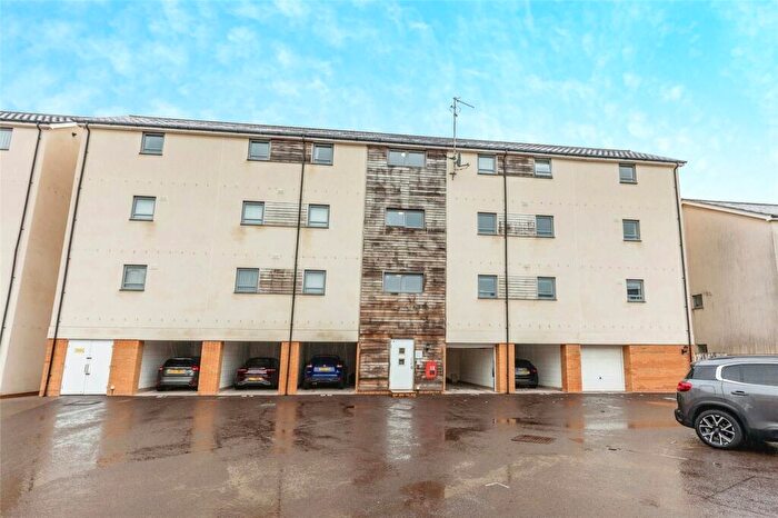 2 Bedroom Apartment To Rent In Wren Gardens, Portishead, BS20