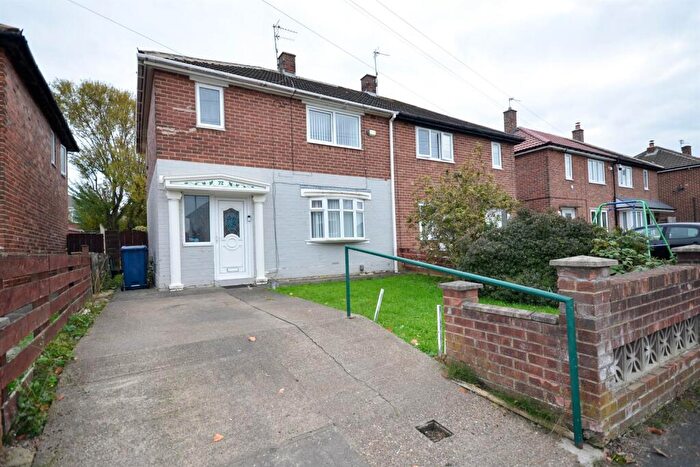 3 Bedroom Semi Detached House To Rent In Grosvenor Crescent, Hebburn, NE31