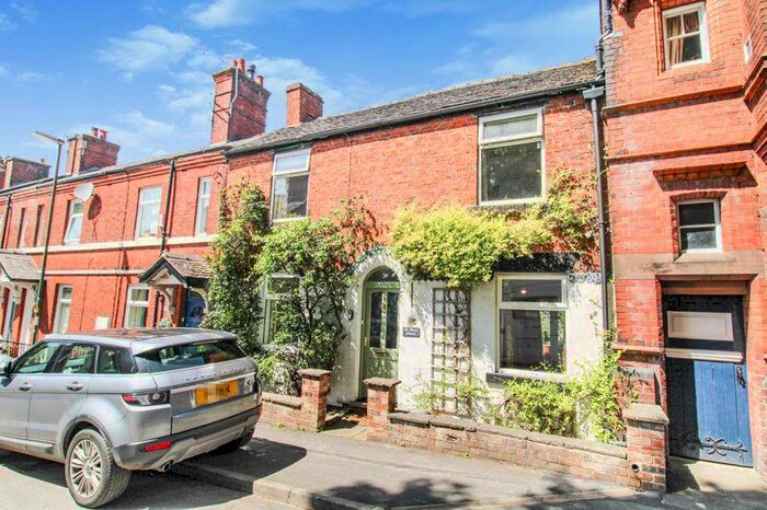3 Bedroom Property To Rent In Queen Street, Leek, ST13