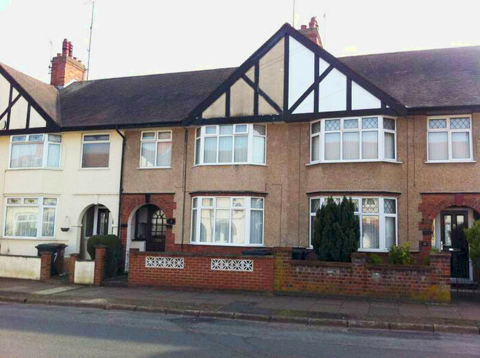 4 Bedroom Detached House To Rent In Penrhyn Road /, Far Cotton, Northampton, NN4