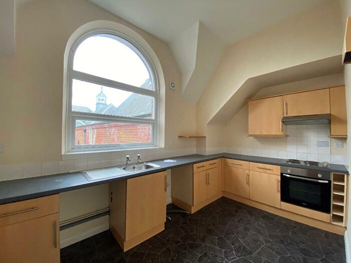 1 Bedroom Apartment To Rent In Rosedale Mansions, Hull, HU3