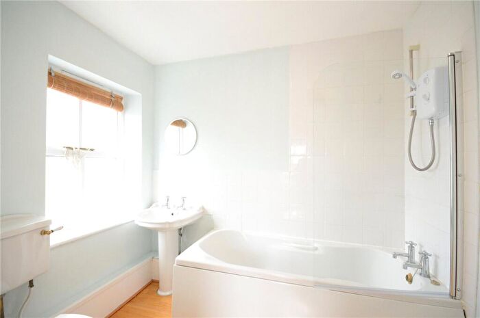 2 Bedroom Apartment To Rent In Upper Parliament Street, Liverpool, Merseyside, L8