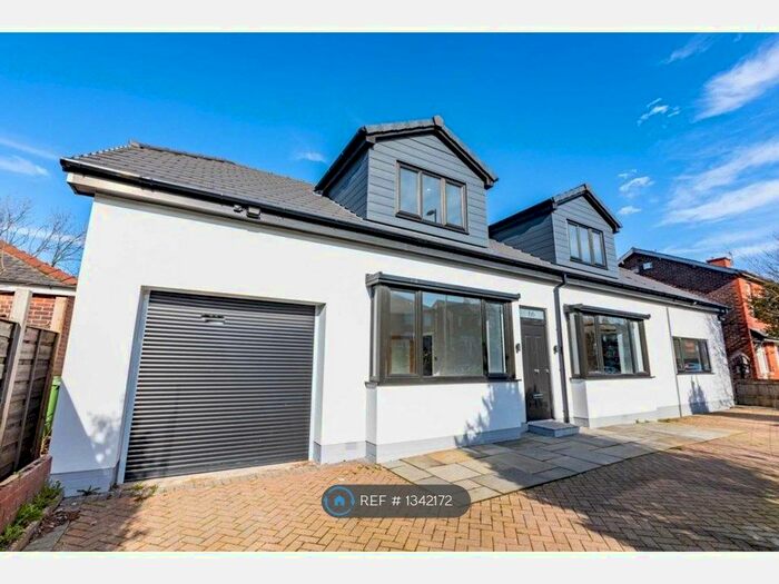 4 Bedroom Detached House To Rent In Radcliffe New Road, Whitefield, Manchester, M45