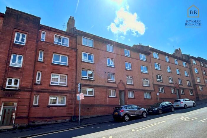 2 Bedroom Flat To Rent In Sir Michael Street, Inverclyde, Greenock, PA15