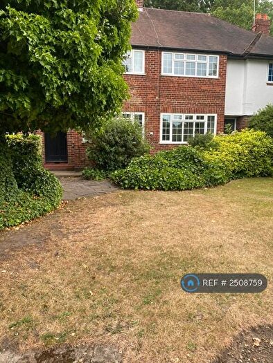 2 Bedroom Flat To Rent In Kingston Upon Thames, Kingston Upon Thames, KT2