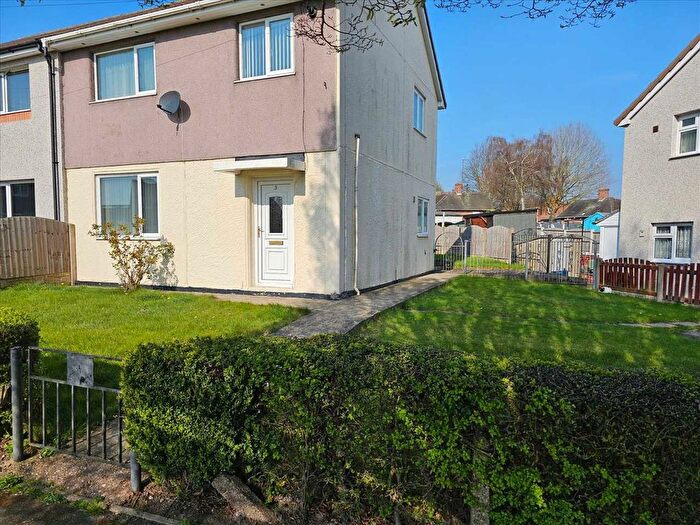 3 Bedroom Semi-Detached House For Sale In Circular Drive, Renishaw, Sheffield, S21