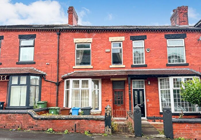 3 Bedroom Terraced House For Sale In Newport Street, Oldham, Lancashire, OL8