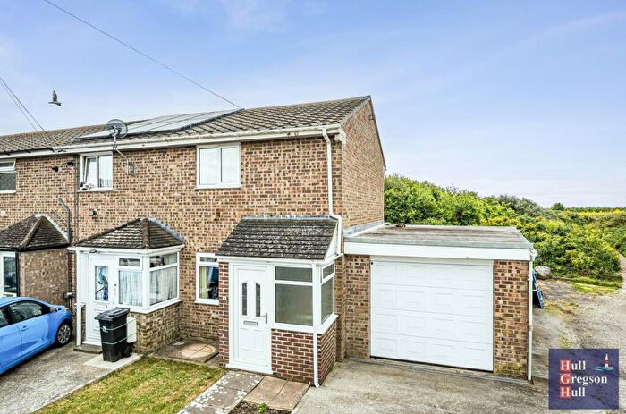 2 Bedroom End Of Terrace House For Sale In Rufus Way, Portland, DT5